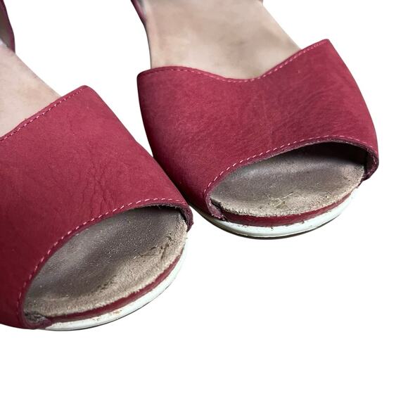 Dansko Vera Red Nubuck Leather Peep Toe Wedge Sandals 38 7.5-8 Comfort - Picture 5 of 12